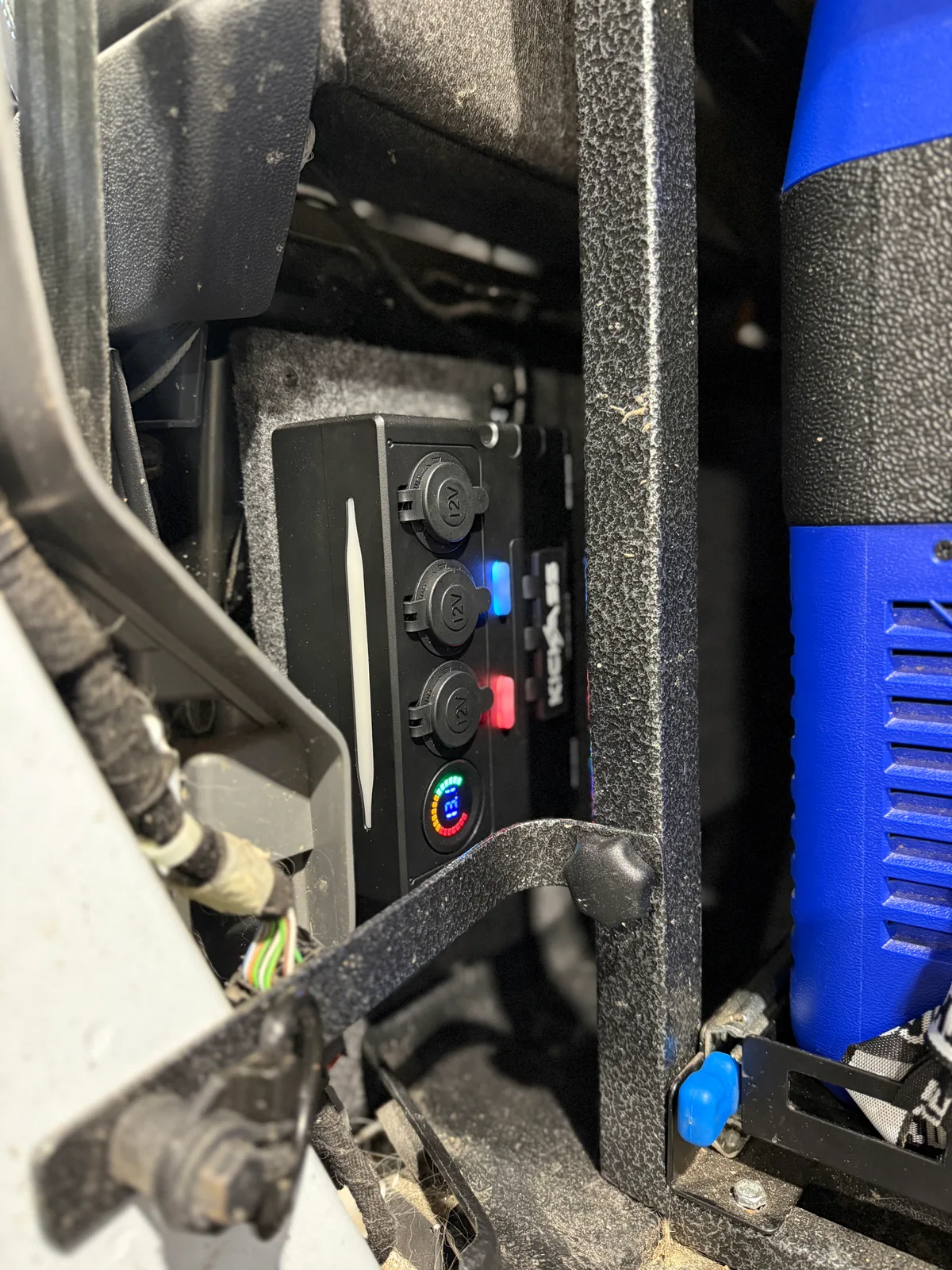 DriveLock Automotive installation work 8